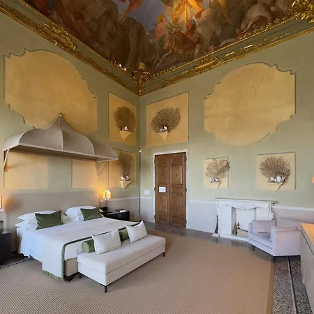 Hotel Palazzo Durazzo Suites-2
